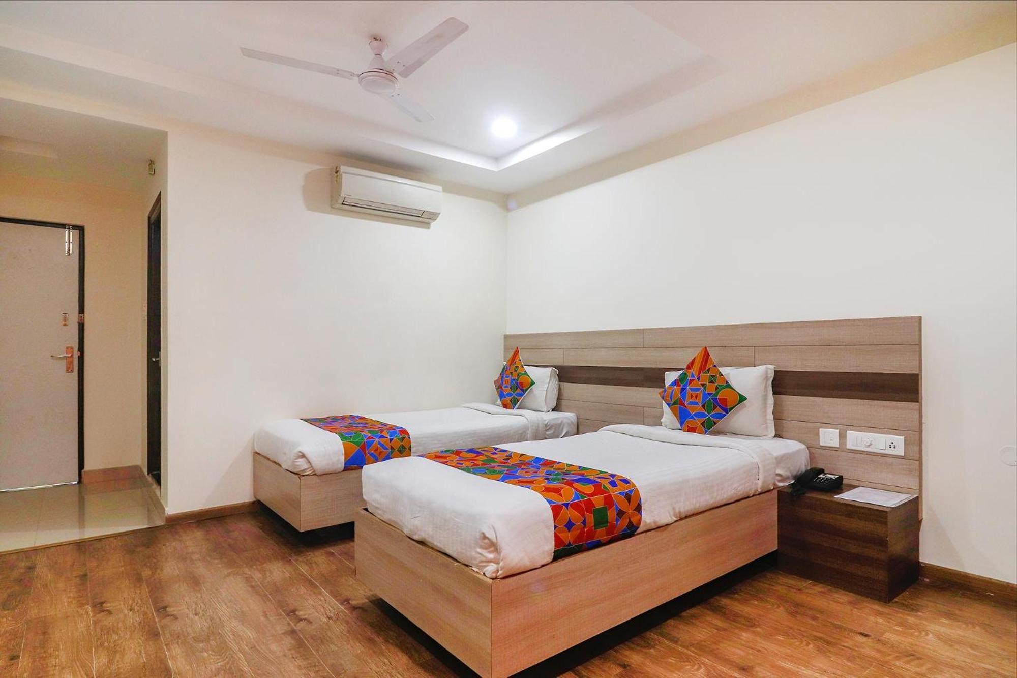 Fabhotel Pride Inn Financia - Nr Dlf Cyber City, Gachibowli Haidarábád Kültér fotó