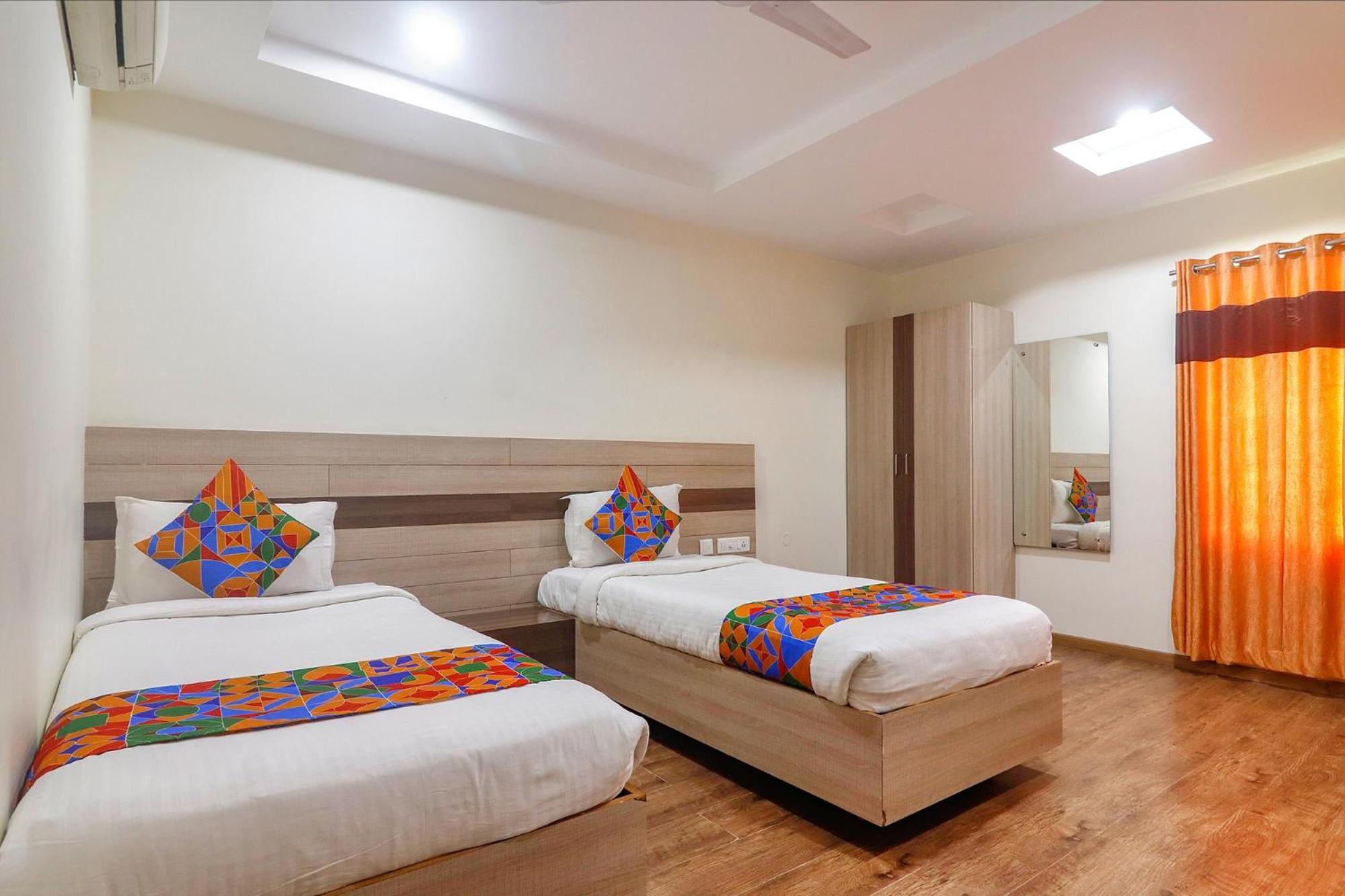 Fabhotel Pride Inn Financia - Nr Dlf Cyber City, Gachibowli Haidarábád Kültér fotó