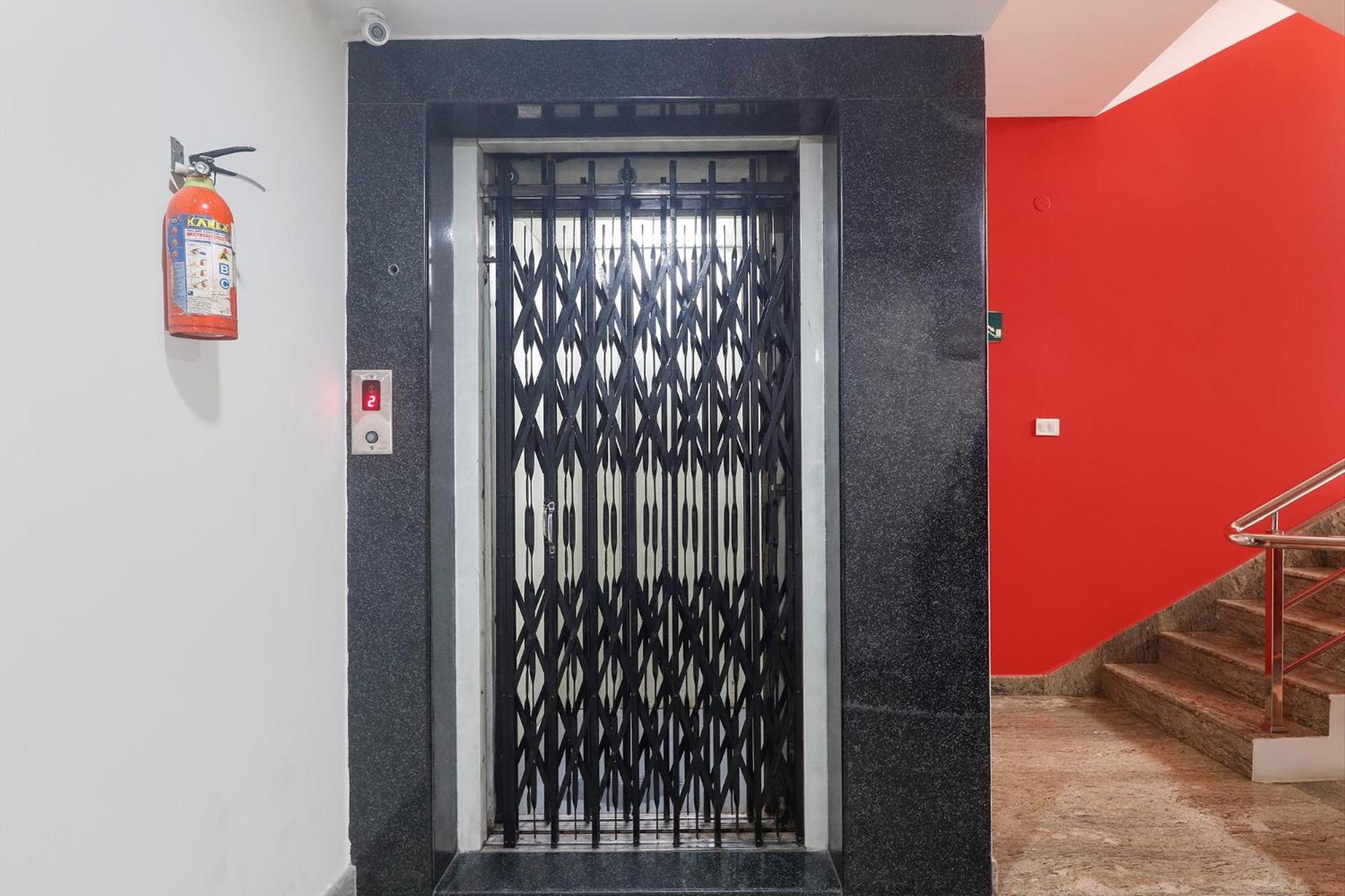 Fabhotel Pride Inn Financia - Nr Dlf Cyber City, Gachibowli Haidarábád Kültér fotó